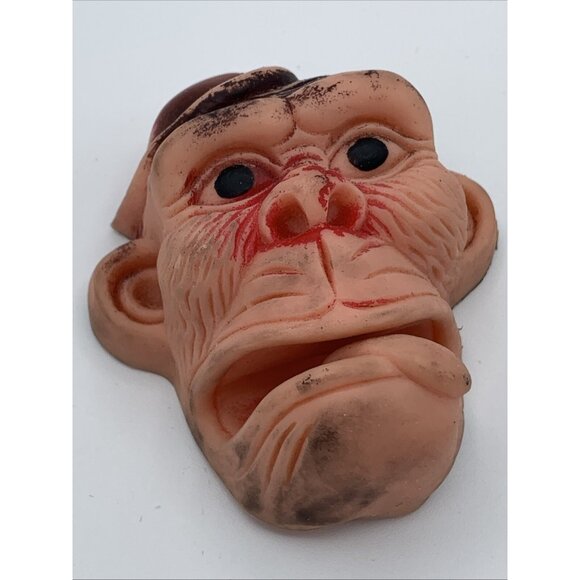 Realistic MONKEY GORILLA FACE - Rubber Jiggler FINGER PUPPET - Vintage - Picture 1 of 13